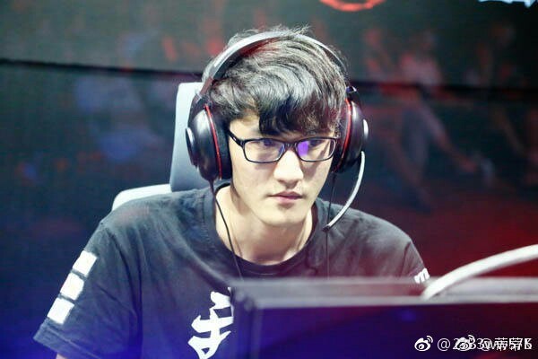 karsa�������� ������FWս�ӵ�һ����Ұѡ��