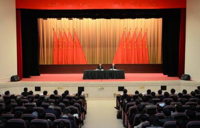 �س�����ί��ǵ�нˮ��Լ����Ǯ �س�����ί���˭�ļ������Ȩ������