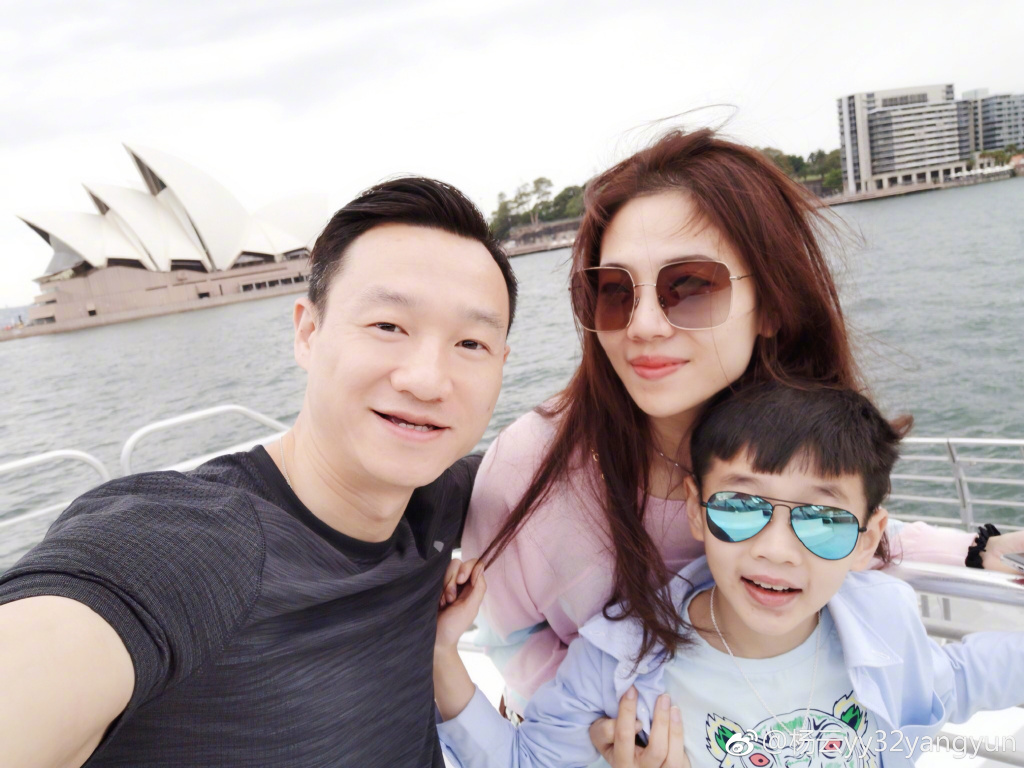 ���ƻ�ɴ3000������Ļ��������� ����˫��̥���Թ���