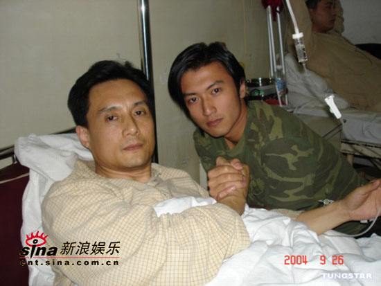 �����Ѻ���־�����ĶԱ�ͼ �����ѵ���Ϊʲô����