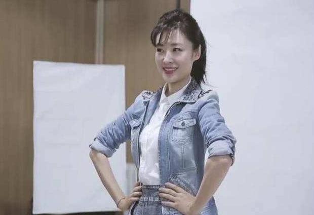 ��������ʱ��������Ƭ ��ǰ���ɷ���˭