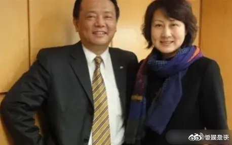 �ſ���������λ� �����ſ������Ϲ���˭