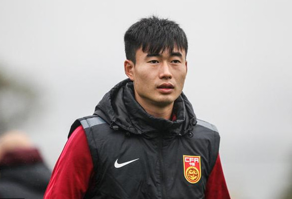 为什么里皮偏爱邓涵文 球员邓涵文值多少万欧