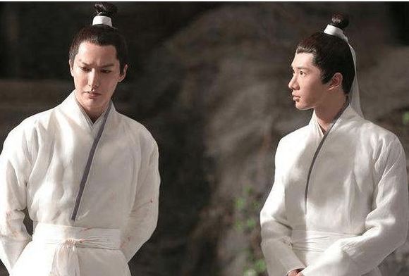 ��������ǰ��Ƭ�ع� ���պ��������������