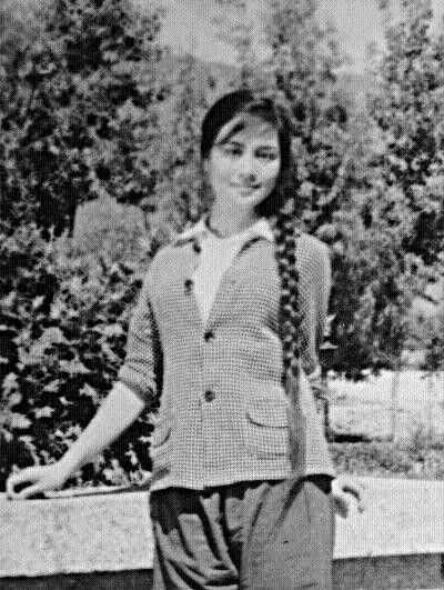 马葭的母亲朱一锦照片 马葭和景岗山离婚是真的吗