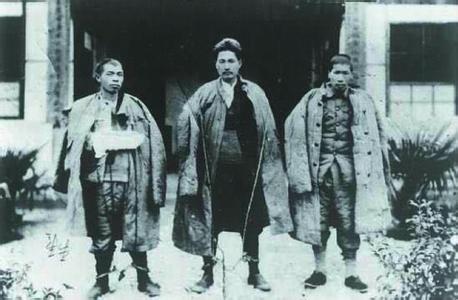 ��־������Ů�����?���ط�־����ô������