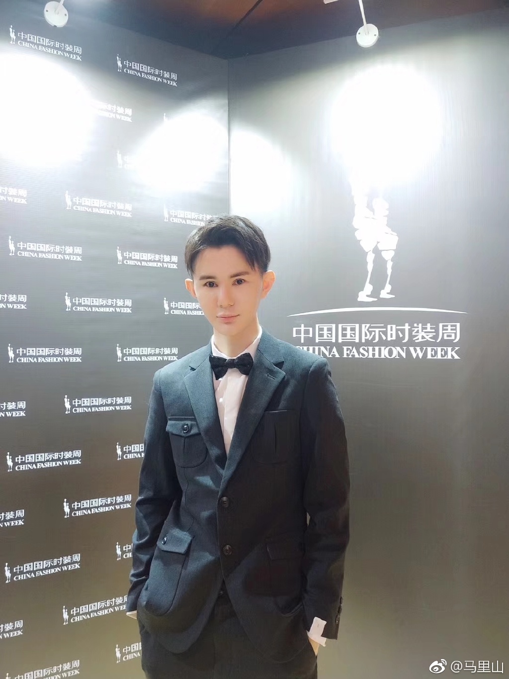 ����ɽ������Ů ����ɽ�����ݰ����ǲ�����Ϸ��ҵ��