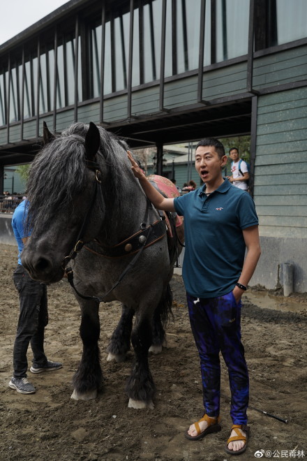 �Ķ����ܵÿ첻�� �����Ķ�������Ǯһƥ