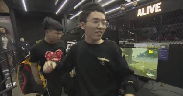 ������Ϊʲô�뿪4AM �������˽�211������