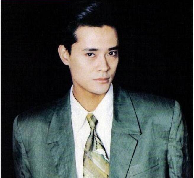 �����Ϊʲô��������Ӣ������ ����Ѻ�ë��˭������