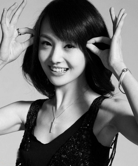 郑爽比基尼内衣照曝光 郑爽为什么叫小仙女