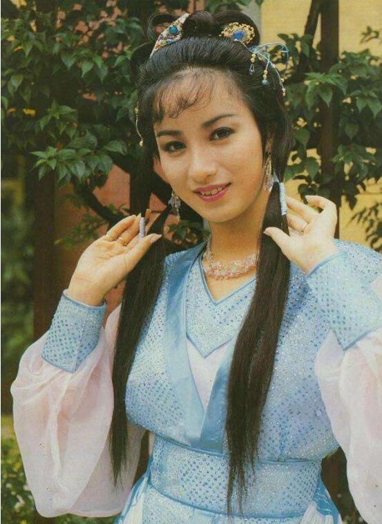 女演员谢宁现在的照片 她年轻时候的照片超美组图