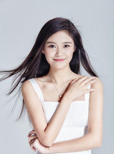 �����Ů���Ǻ�˭���� ���������ɷ�������Ƭ