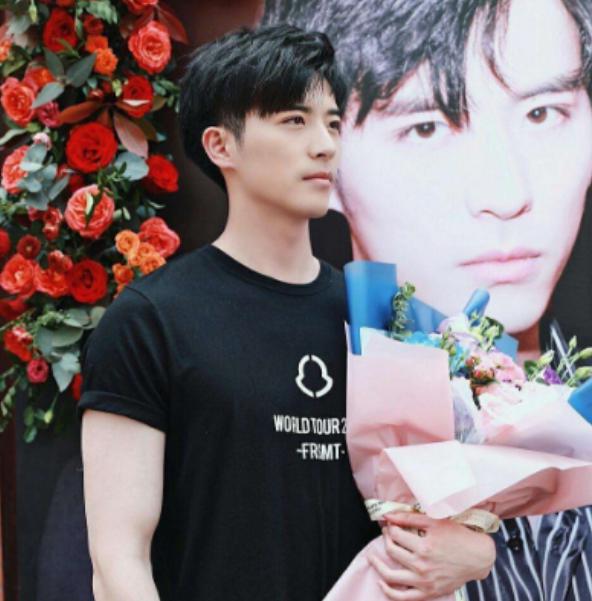 ��˫�쿪Ƹ��ʲô��ϵ �����ڵ���������˭