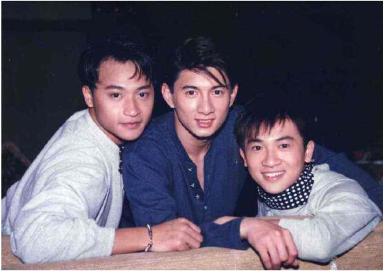 ��־����ô���˵� ��־�󵽵׾�����ʲô����ͻȻ����