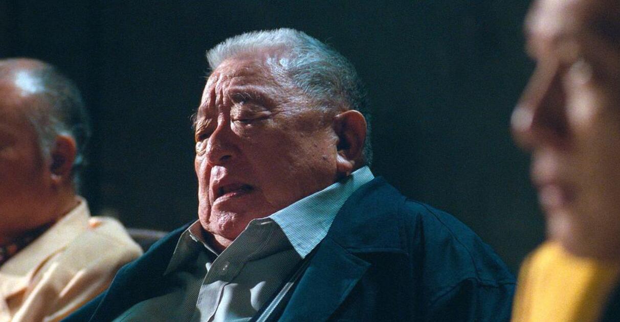 王天林年轻时候又瘦有帅图片 他后来为什么那么胖了