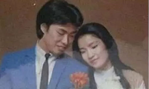 �������ձ����˰���ǧ����״ ����ǧ������ʱ��Ƭ��ͼ