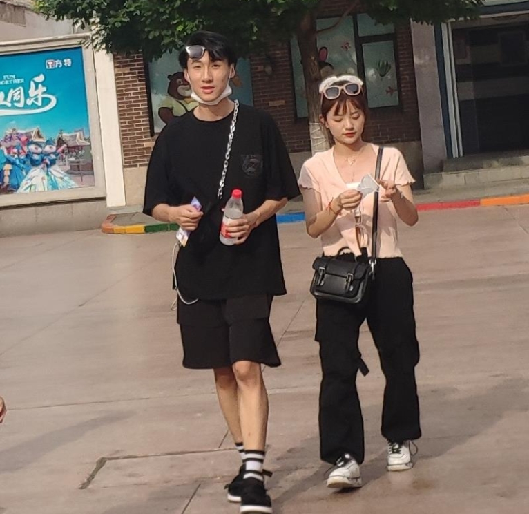 ��ҡ�ڼ������������ �����ĸ�ѧУ��