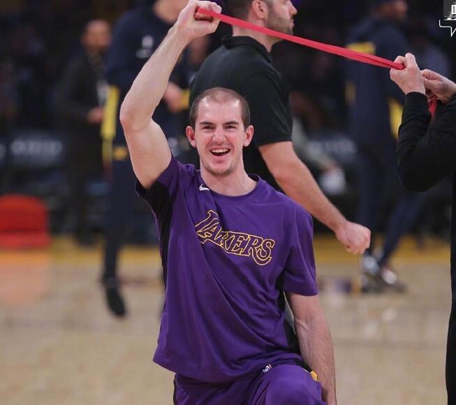 ͺ���Ϳ�³����˭ �����������ڷ��޵�һ����