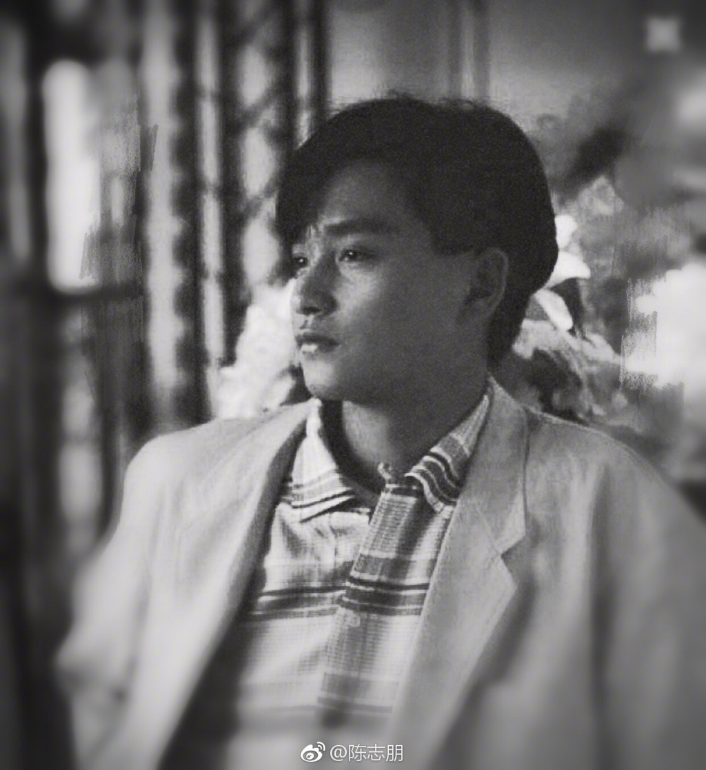 ��־���ݳ���Ҳ��̶��ֳ�ͼ ����������Ϊʲô��ô���۾�