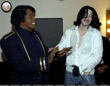 �ܿ�ѷ���ۻƼҾ���Ƶ �ܿ�ѷһ��׬�˶���Ǯ