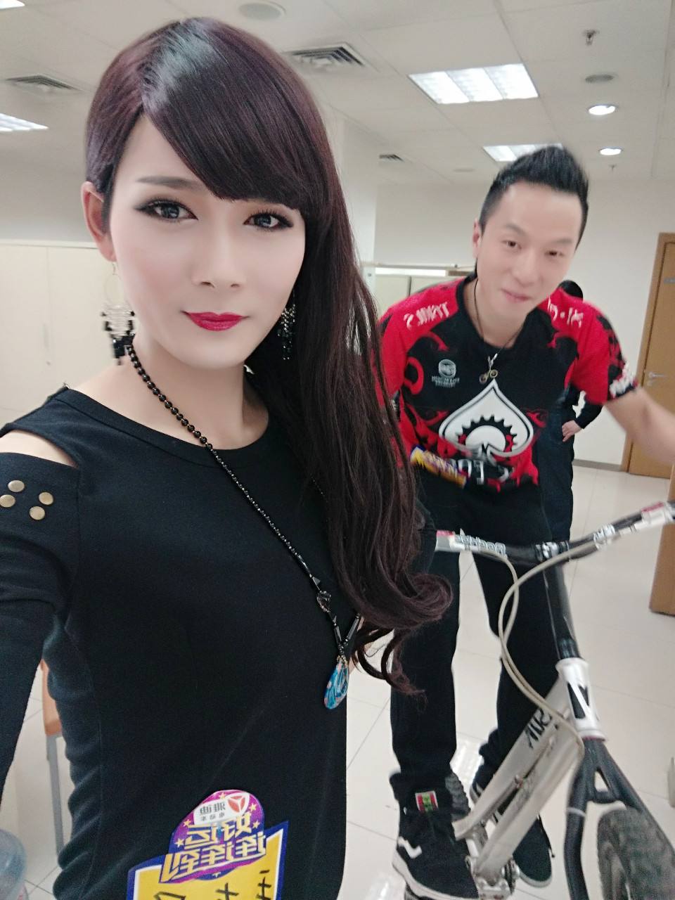 �а�����ë�ѷ��������ʲô��ϵ ë�ѷ�������˾����ع�