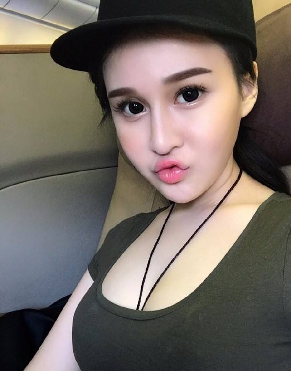 �Ա�ɽŮ����һ��d�ֱ��ز�ͼ ��һ����û������ǰ��ԱȺ�����