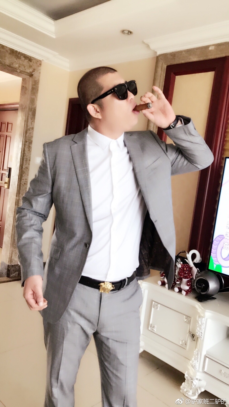 ��¿��Ԫ�����۶��ٸ��� ��һ�������ж���