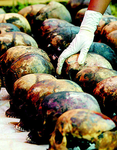 卢旺达大屠杀真实影像始末 种族大屠杀的四年时间里