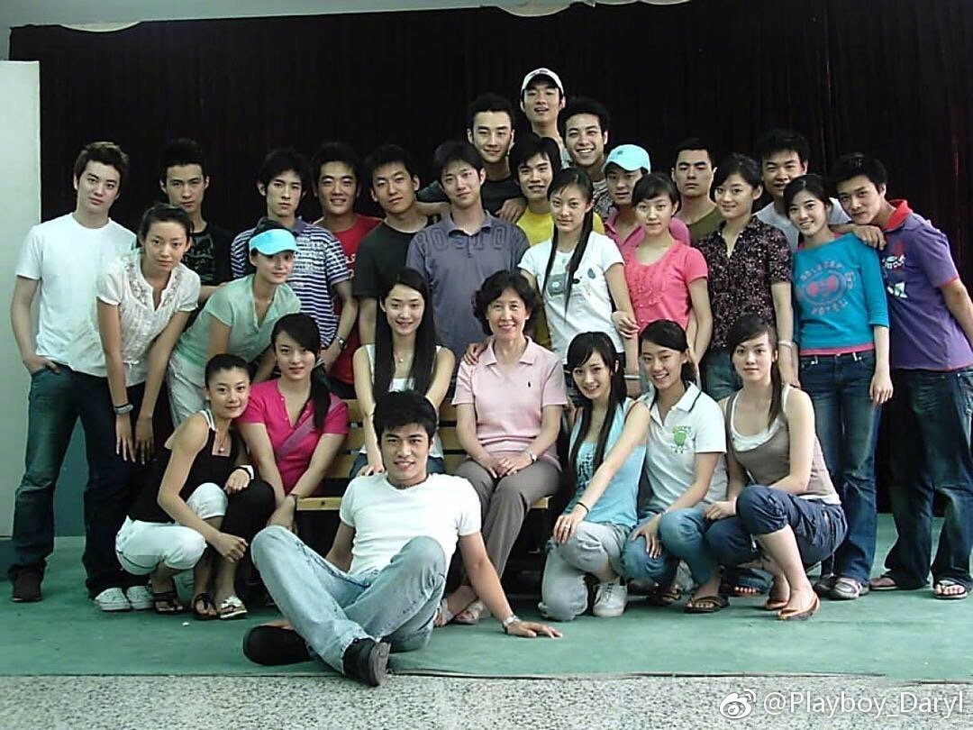 ��С쳵Ĵ�ѧͬ��ͬѧ �����ǵ�ʱ����ȫ��ĺ���