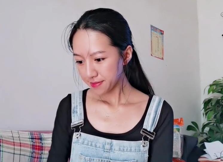 ��С�ǰְ�����ʲô�� ��һ����������Ǯ