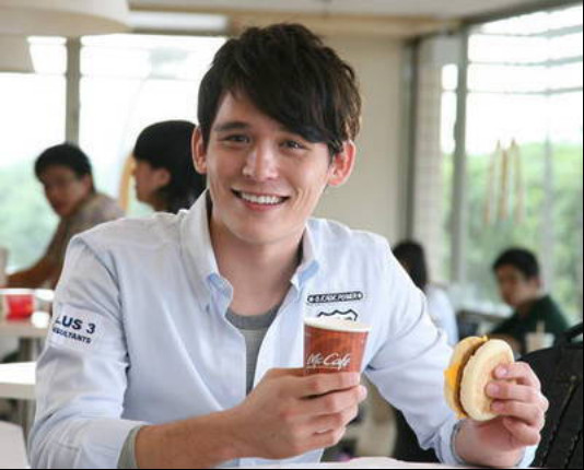 �߰����ǻ�Ѫ���� �߰�����ô˧Ϊʲô����