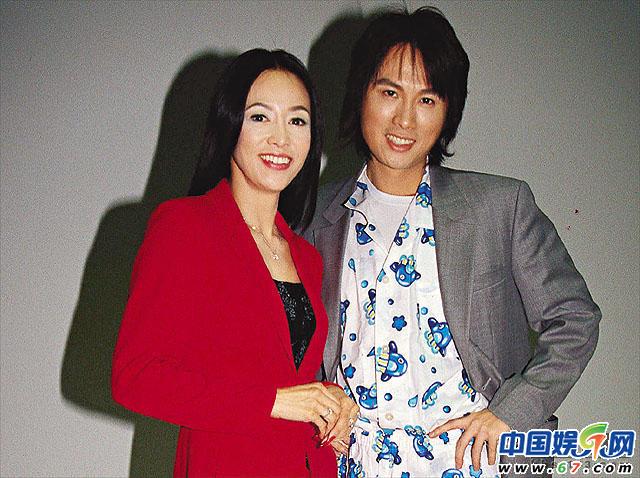 朱茵为什么打黄子华 黄子华的老婆温安妮照片