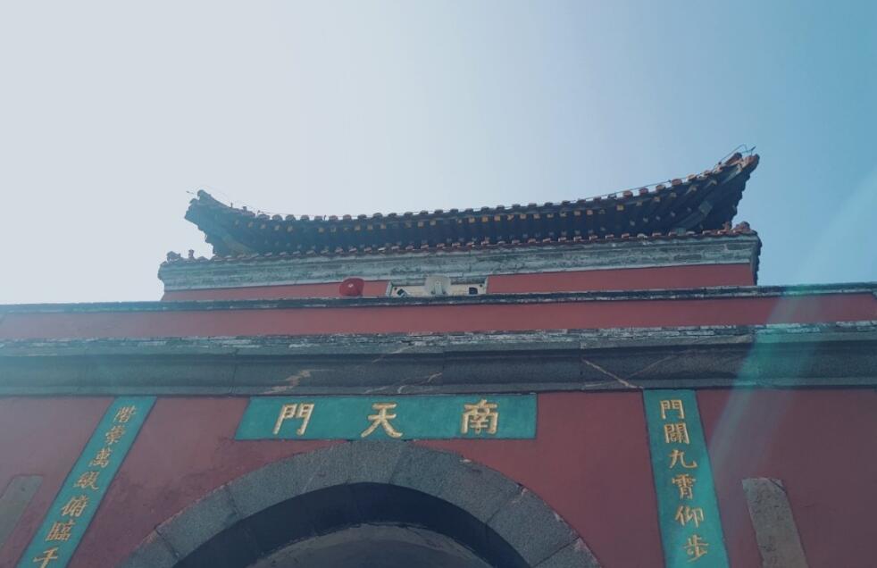 ��̩ɽ��ʲô�ɻ� ��̩ɽΪʲô���ܵ���