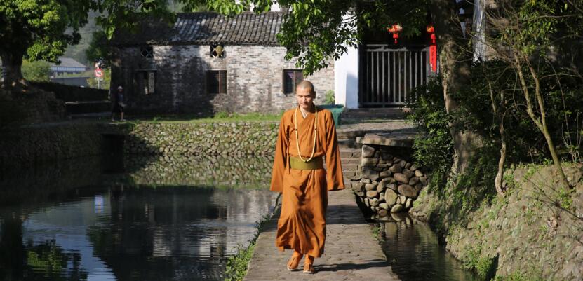 ����Ե�ֵ��˵ı��� �뷨�⻹ֻ�Ǹ�ǰ��