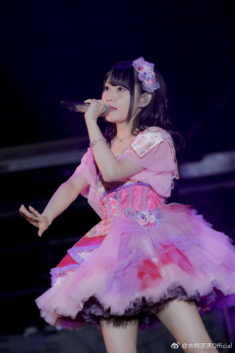 水树奈奈肱二头肌警告照片 水树奈奈算是歌姬吗