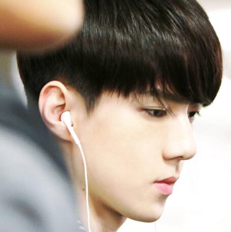 ����ѫ��˭ ����������Ƿ���˧����