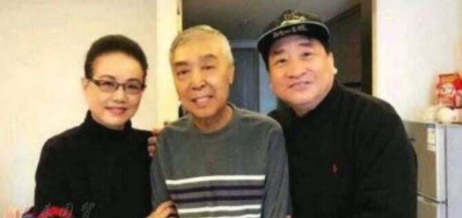 �����������Ǻ�˭һ���� �����Ǻڵ���������ʲô��˾