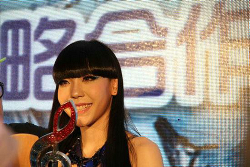 ��Ī�������  �ĺ��ߵ�����������ſ�С��