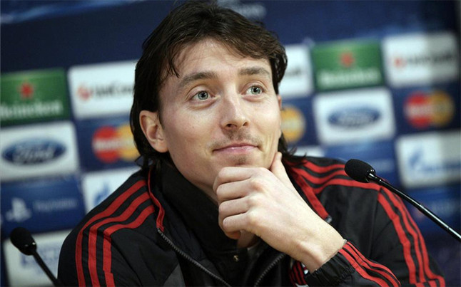 蒙托利沃为什么叫书记 为什么球迷喊蒙托利沃滚出米兰