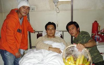 张卫健和谢霆锋为什么殴打小白龙 张卫健因为这事落魄真相