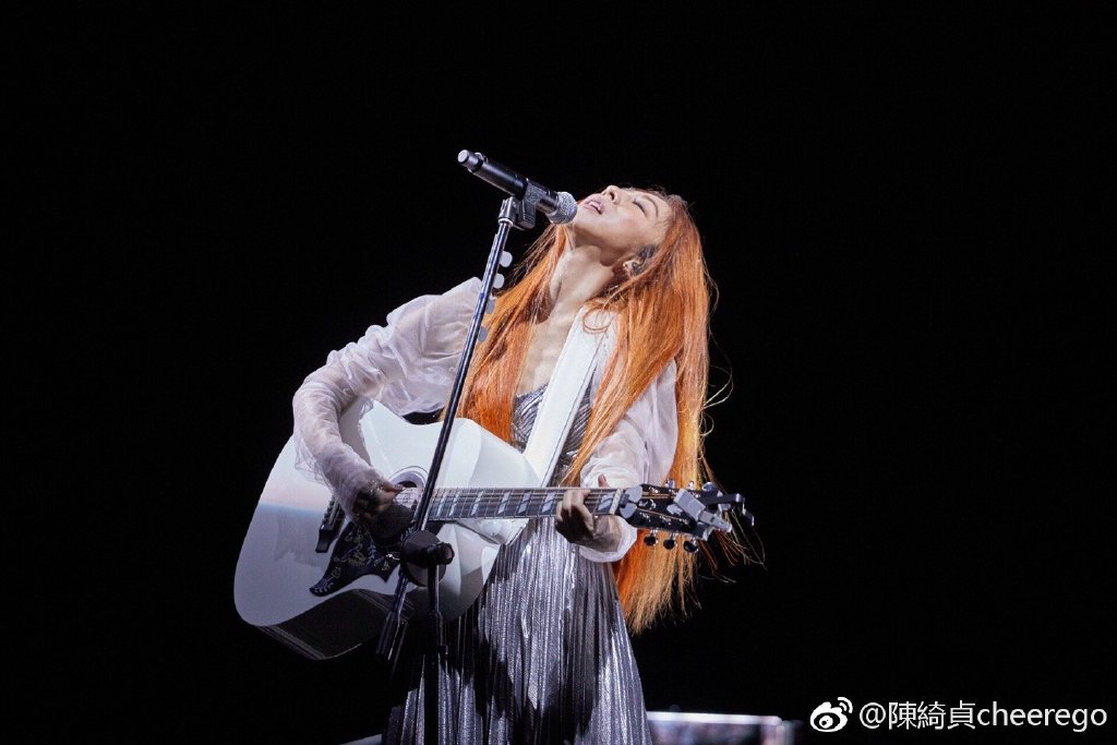 �����Ϊʲô�г�װװ �����������