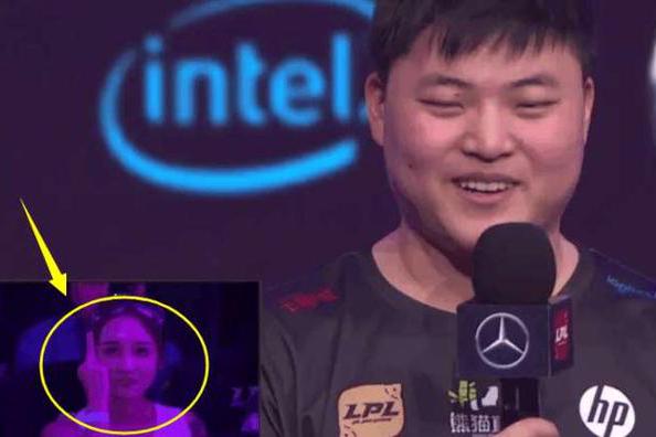 UziΪʲô�п�С�� UziŮ���Ѱ�������ָ����Ƭ