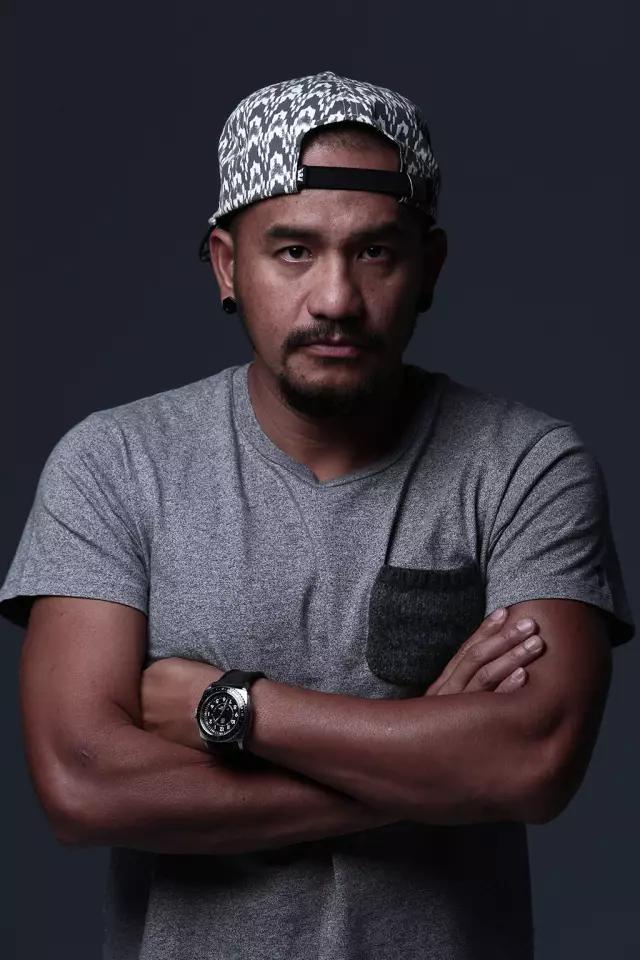 ��������ղķ˹�Ա���Ƭ ������Ϊʲô��ñ��