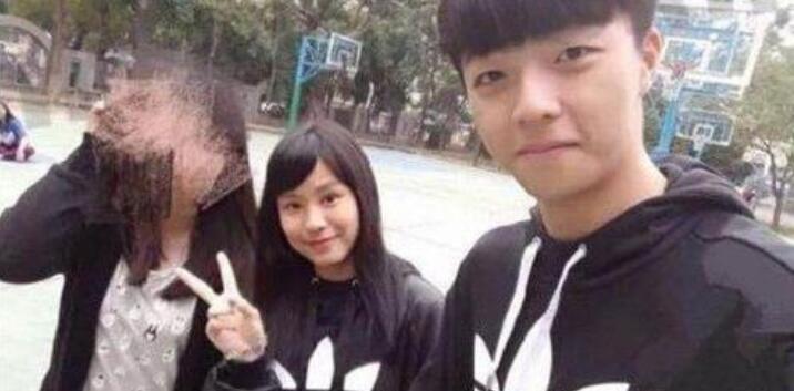 ��ʫӱ�������� ��ʫӱ�ǳ���ũ�Ľ�㻹��Ů����