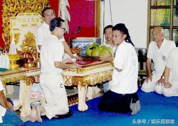 ̩����������˭ ������Ϊʲô������Ȧ����׷��