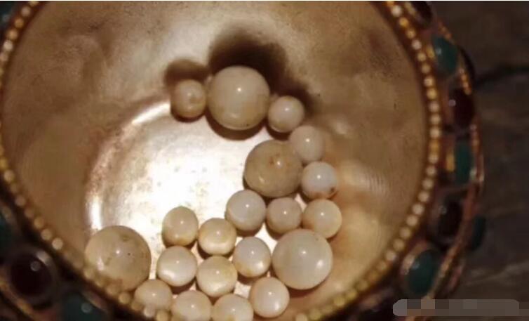 �������������ʵͼƬ ��������ʲô��ɫ�ĺ�