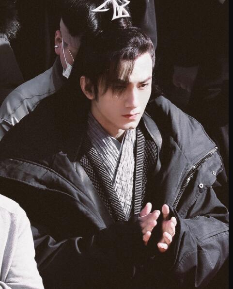 �����ϲ�����ƺ��� ���Լ��ƺ����Ÿ��ӵĸ���