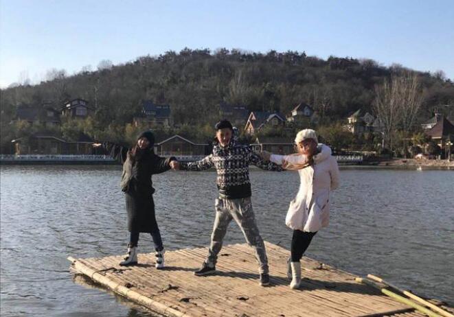 �Ʒ�ǰ�޸��µ������� �Ʒ�2��������˭����