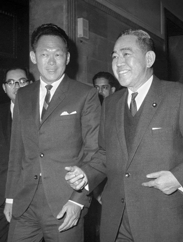 �ձ��������������˭ �ձ���������һ����